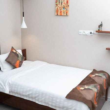 Cube House Osh Hotel Buitenkant foto